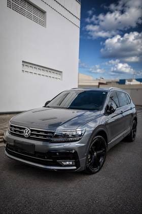 VOLKSWAGEN TIGUAN 2.0 350 TSI GASOLINA ALLSPACE R-LINE 4MOTION DSG VOLKSWAGEN TIGUAN 2.0 350 TSI GASOLINA ALLSPACE R-LINE 4MOTION DSG